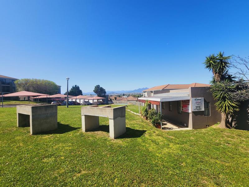 2 Bedroom Property for Sale in Vredekloof Western Cape